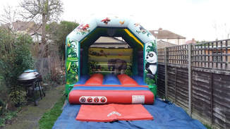 10 x 10 jungle bouncy castle